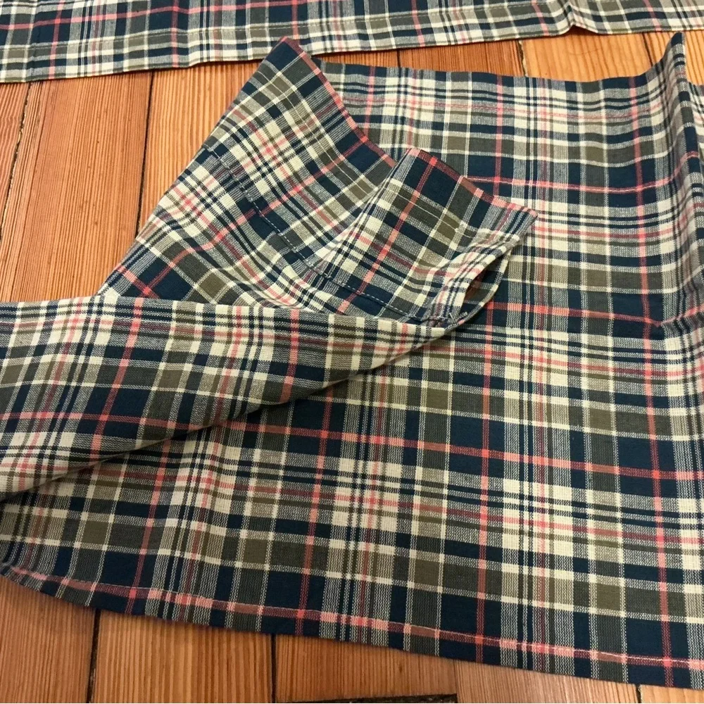NWOT Crate & Barrel plaid of valances